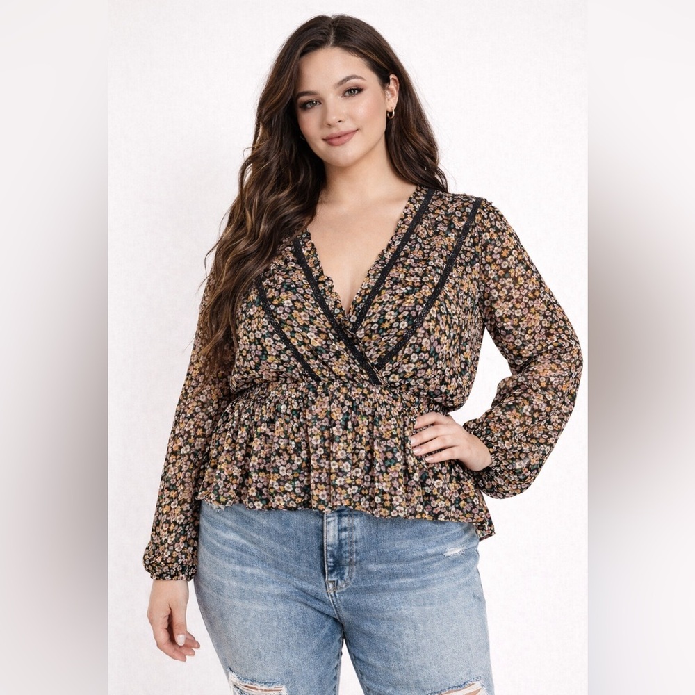 ASTR The Label NWT Chiffon Long Sleeve VNeck Peasant Floral Blouse Black Size XL